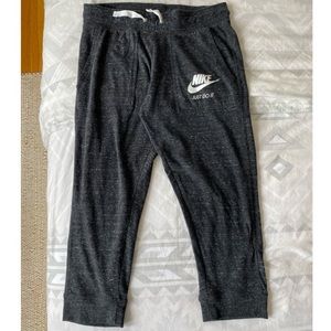 Nike Vintage Joggers - Grey / Small